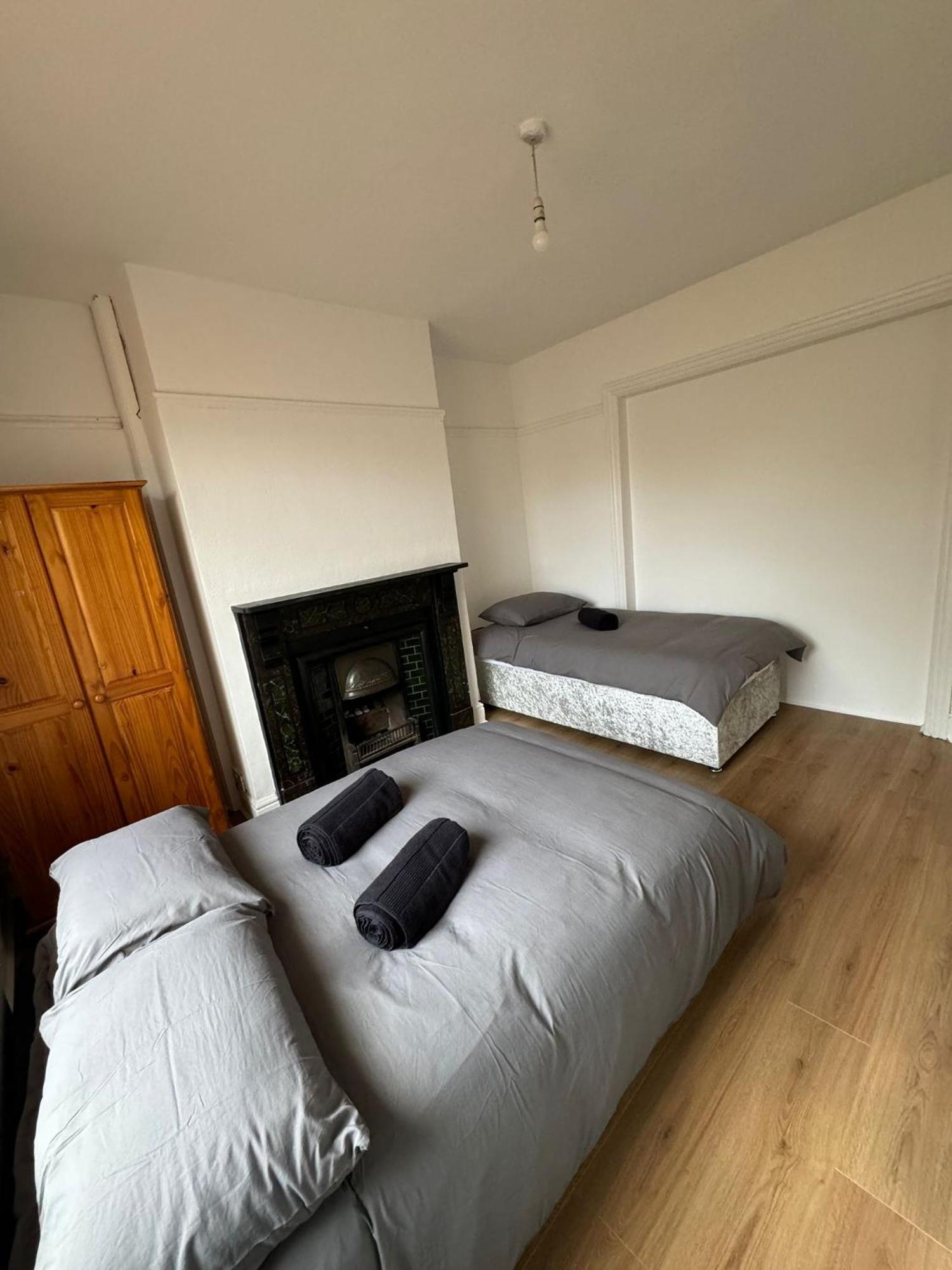 Very Nice Triple Room At 2 Iveragh Rd-5 Dublin Buitenkant foto